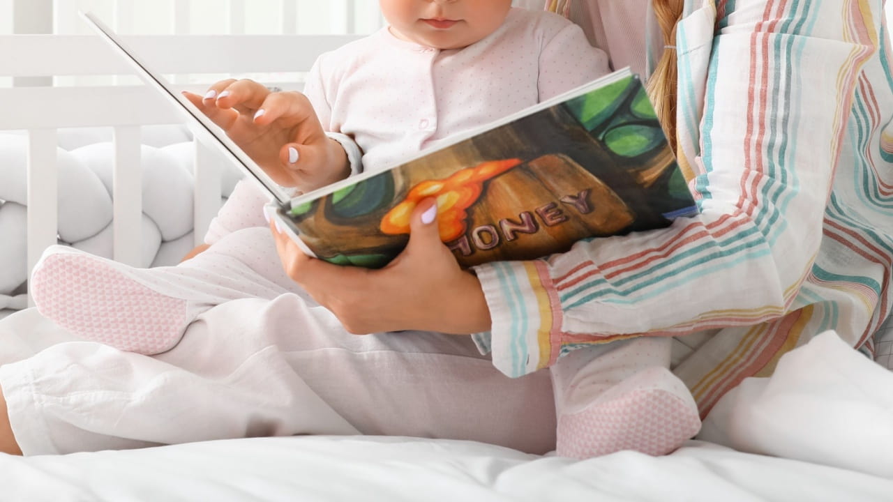赤ちゃんに読み聞かせを行うメリット・コツについて解説！