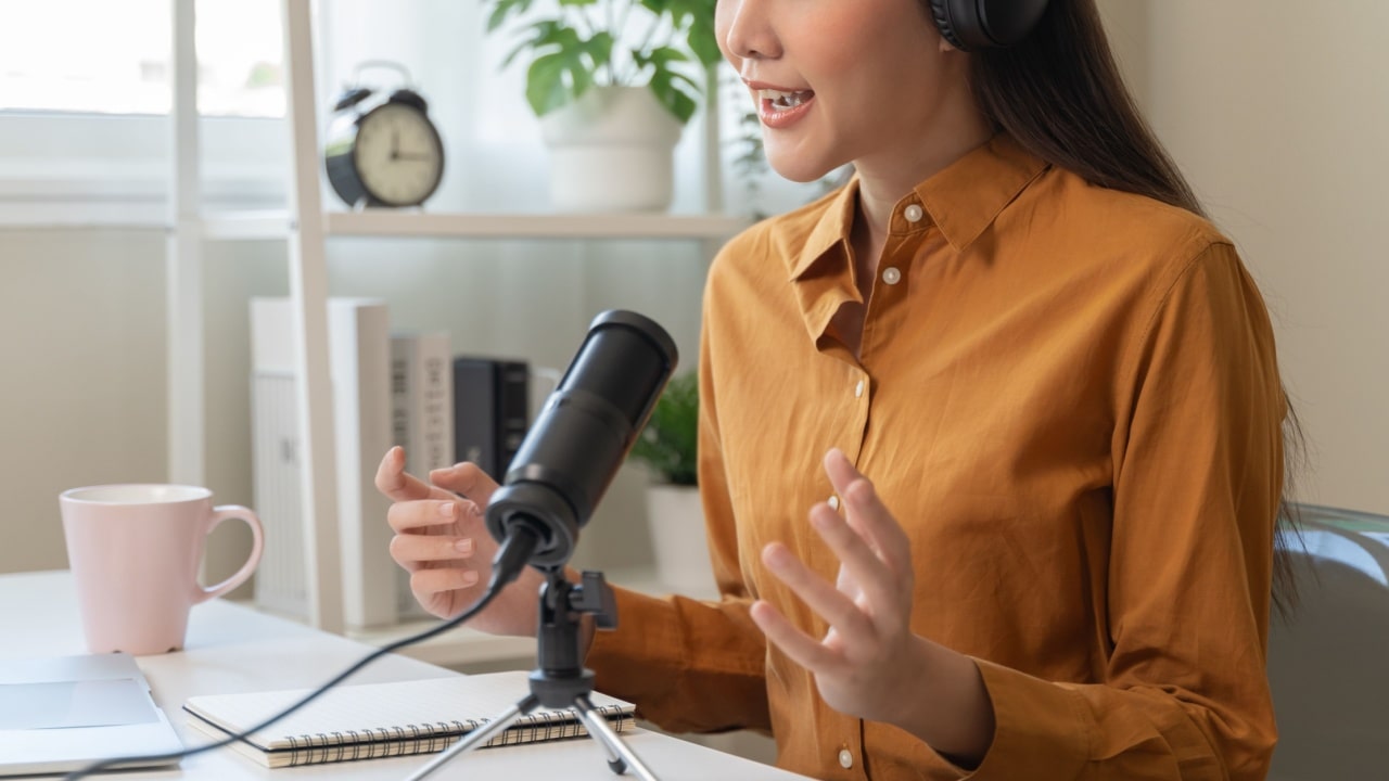 通る声のトレーニングならテアトルアカデミー！