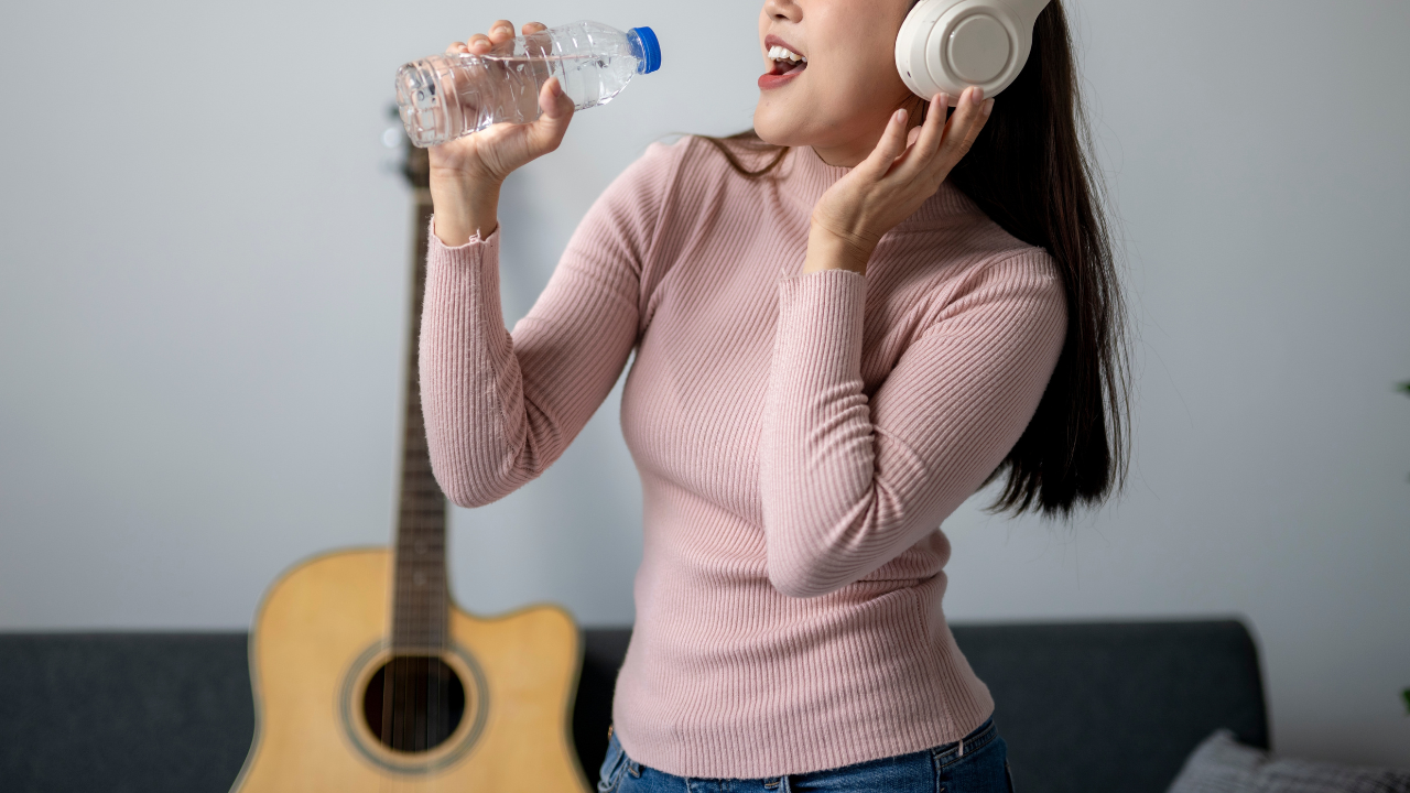 ダミ声とは