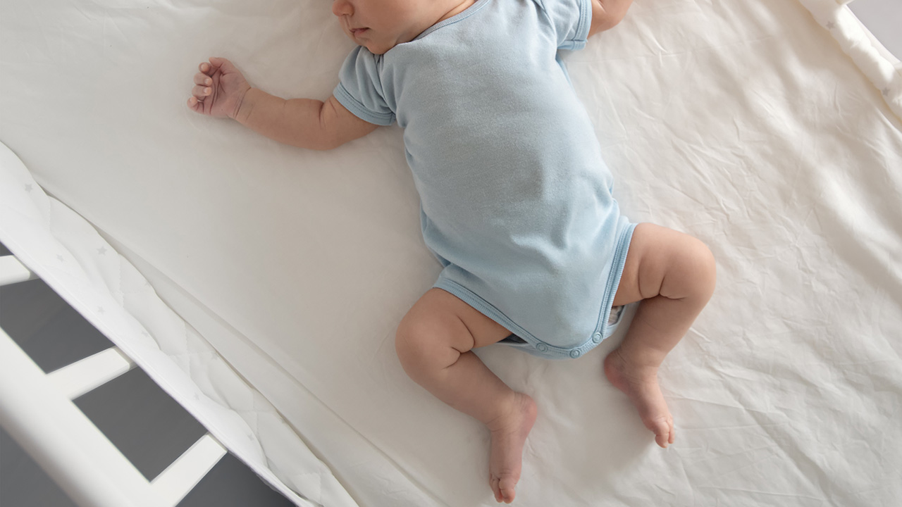 生後3ヶ月の赤ちゃんの睡眠時間