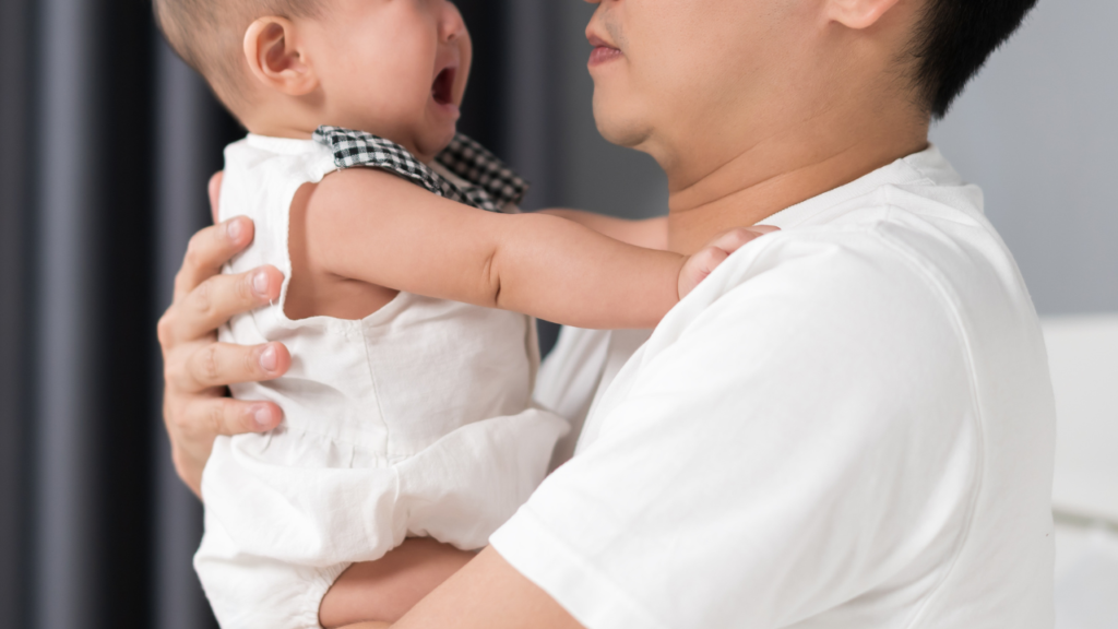 パパ見知りはいつから始まる？NG行動や乗り越えるためにできること