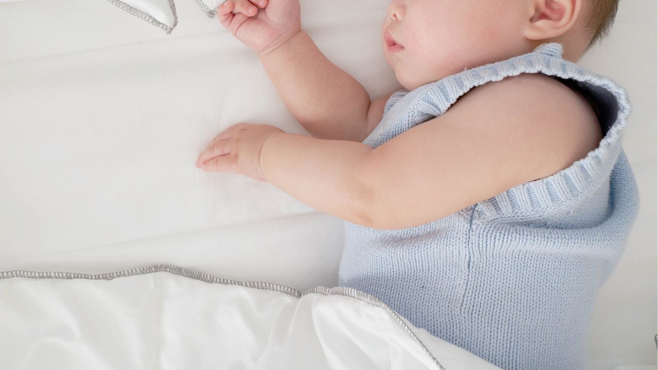 生後8ヶ月の赤ちゃんの睡眠時間