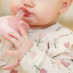 赤ちゃんのストローマグはいつからいつまで使える？