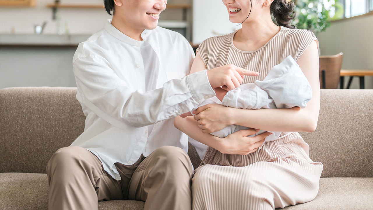 赤ちゃんの名前はいつまでに決める？出生届の期限やそのほかの必要書類を紹介