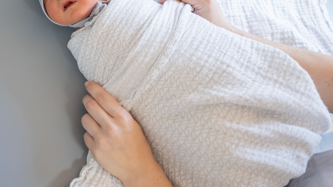 おくるみの基本の巻き方4選！