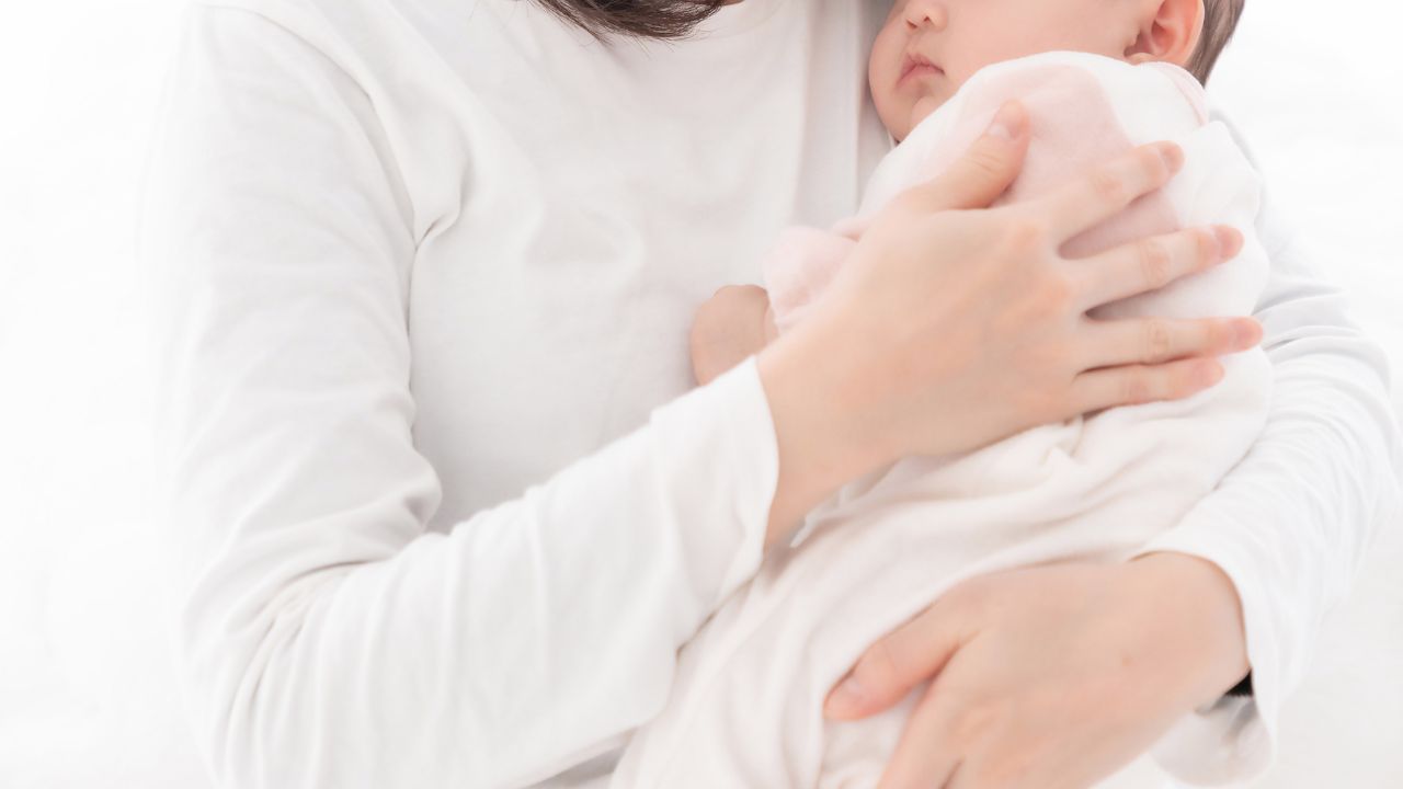 赤ちゃんが泣き止む「ホワイトノイズ」とは?