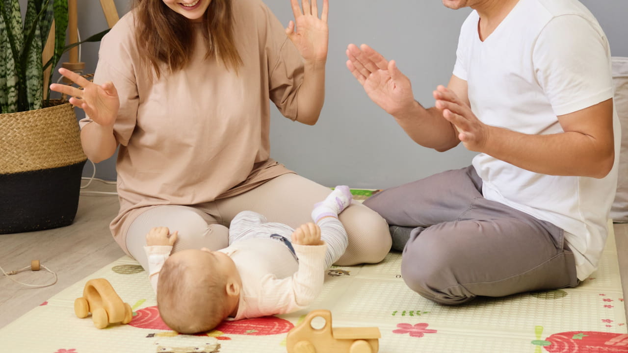 歌遊びで親子の絆を深め、赤ちゃんの個性を育てよう
